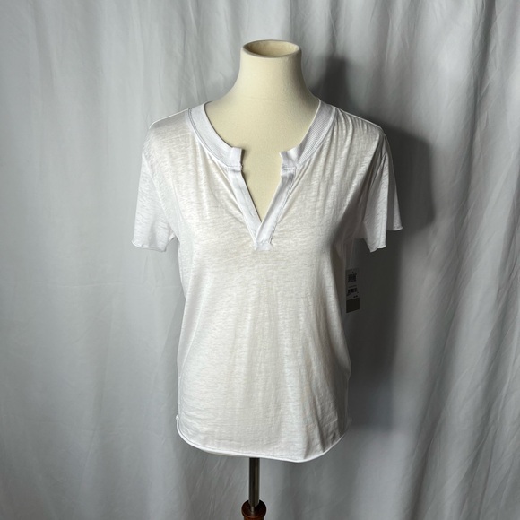 B.P. White V-Neck T-shirt - NEW w/tags - Medium - Picture 1 of 9
